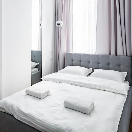 Royal Premier Apartment Lviv Luaran gambar