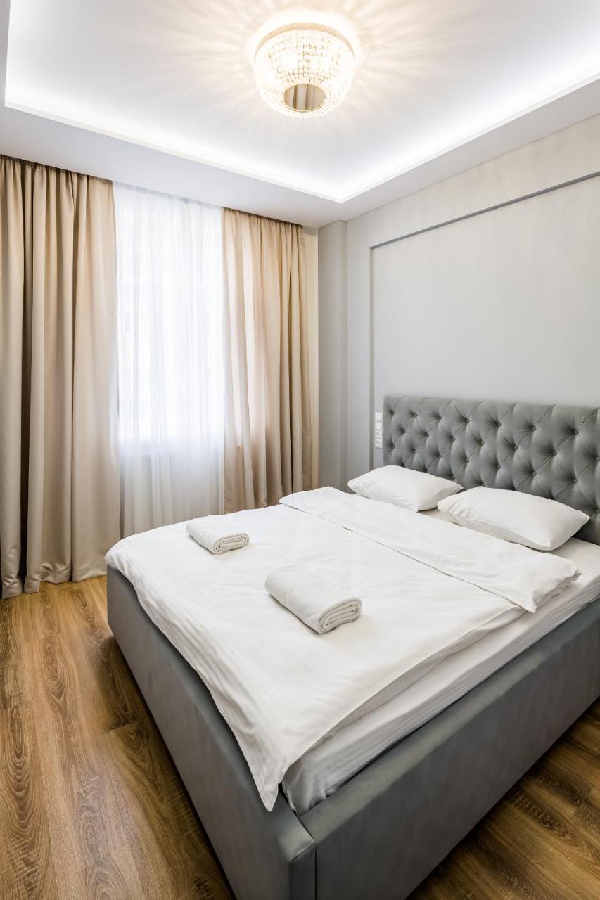 Royal Premier Apartment Lviv Luaran gambar