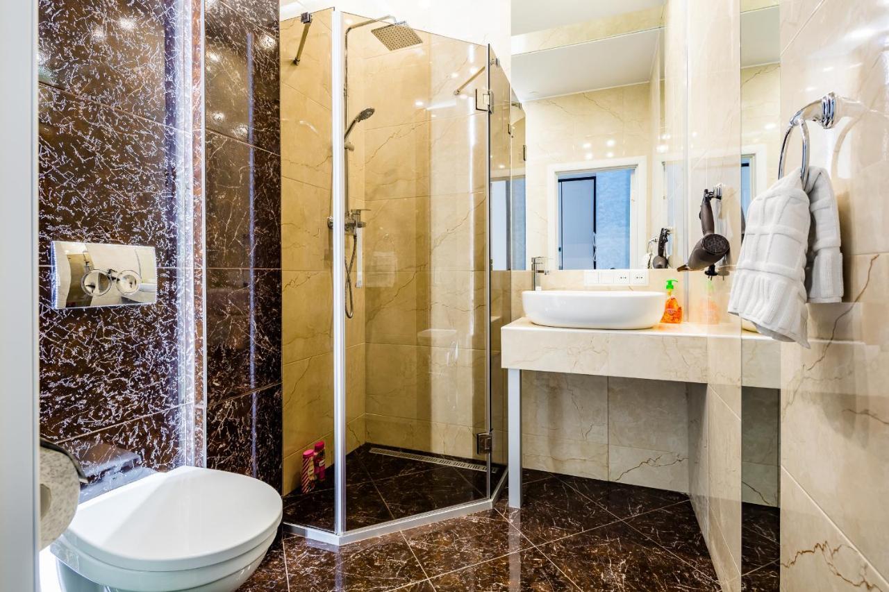 Royal Premier Apartment Lviv Luaran gambar